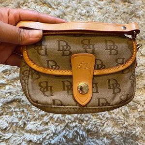 Authentic Dooney & Bourke Wristlet